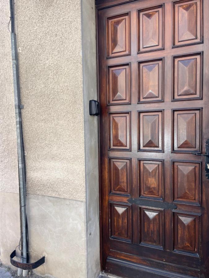 Un Cocon Au Coeur De La Champagne Avec Parking Apartment Epernay Exterior photo